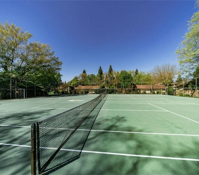 Tennis court