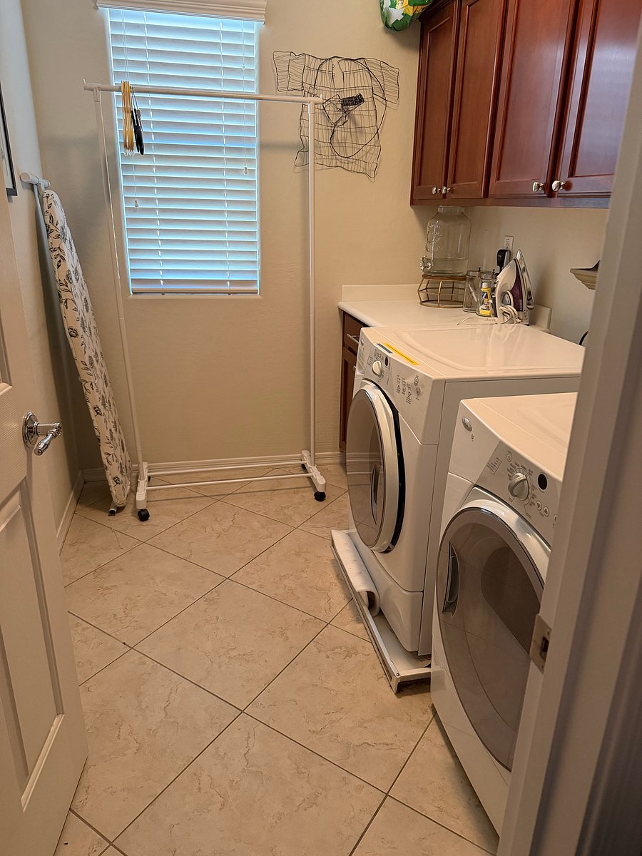 Furnished Finder property 299651_1 photo 10