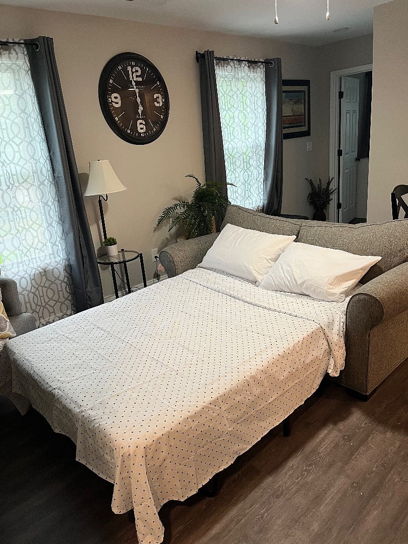 Furnished Finder property 299690_2 photo 17