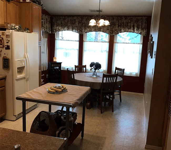 Dining table 