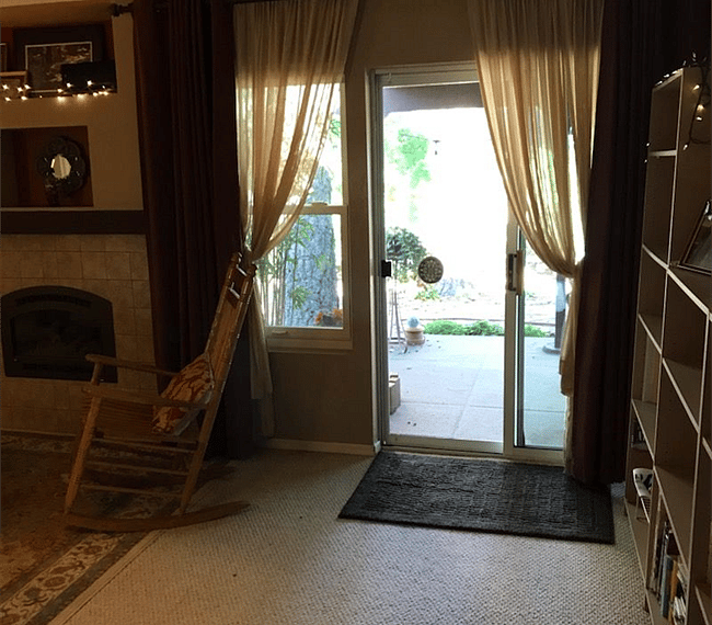 Sliding glass door 