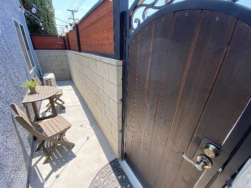 Outside access to alley and small area for sitting