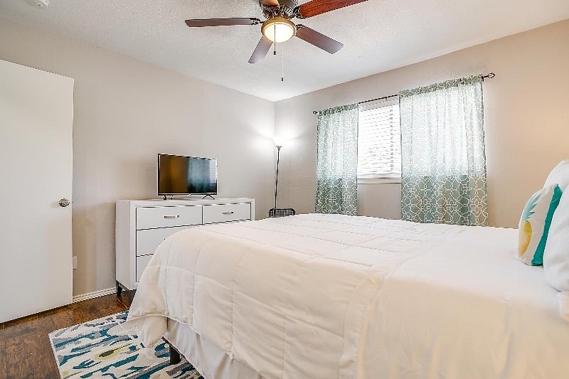 Furnished Finder property 299908_1 photo 8