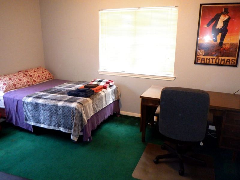 Bed, window, desk