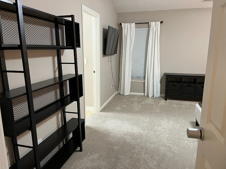 Furnished Finder property 299983_3 photo 3