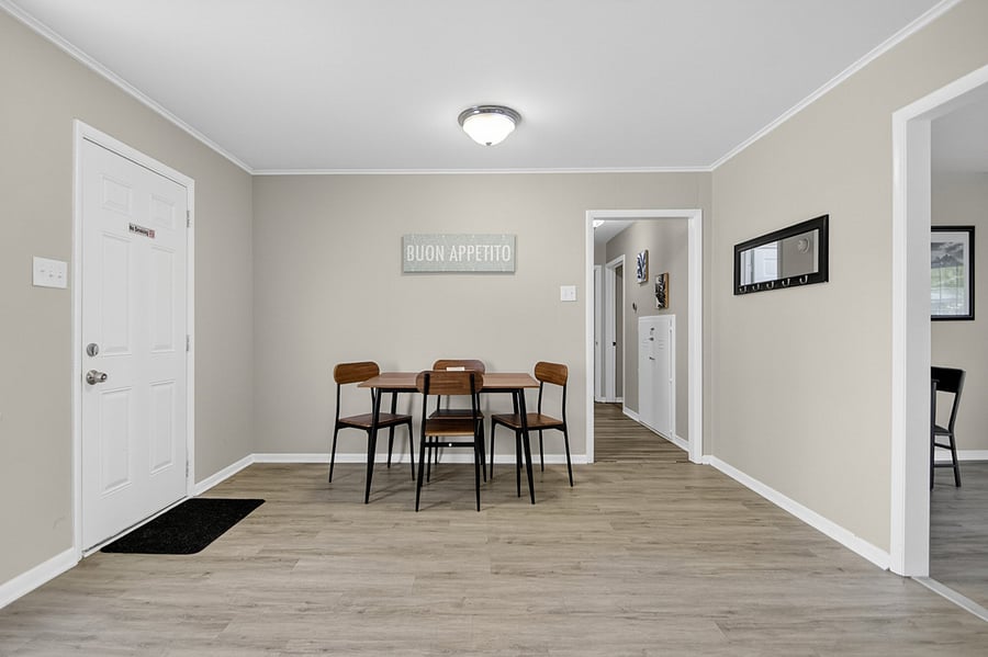 Furnished Finder property 300053_1 photo 8
