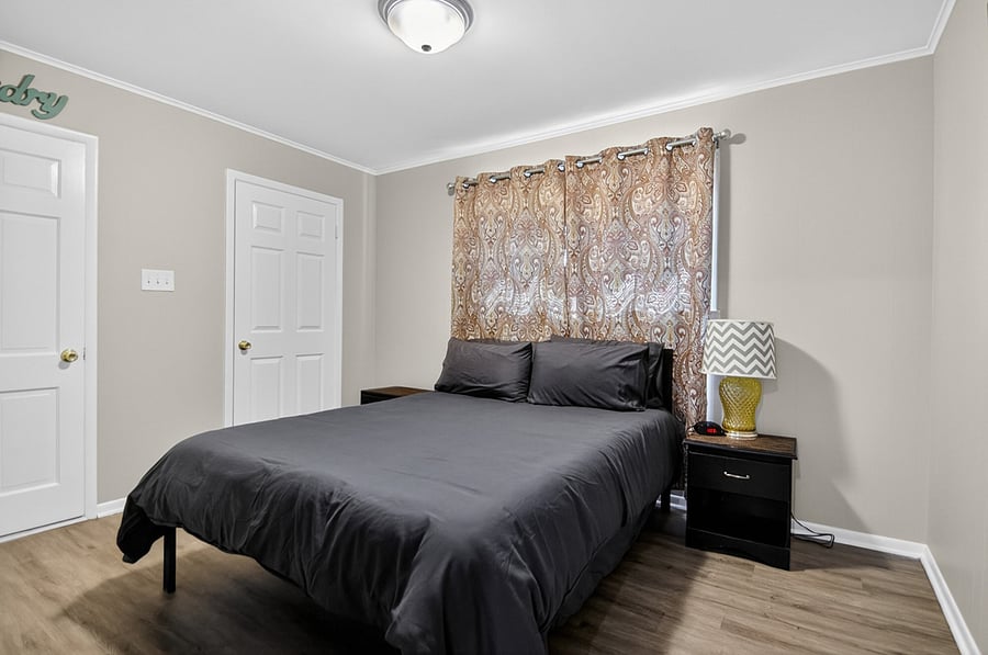 Furnished Finder property 300053_1 photo 13