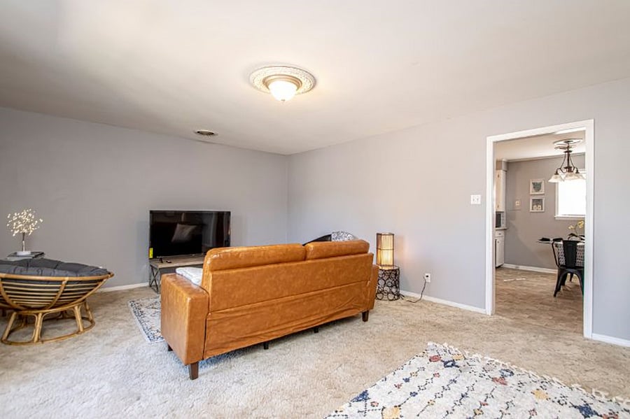 Furnished Finder property 300053_2 photo 8
