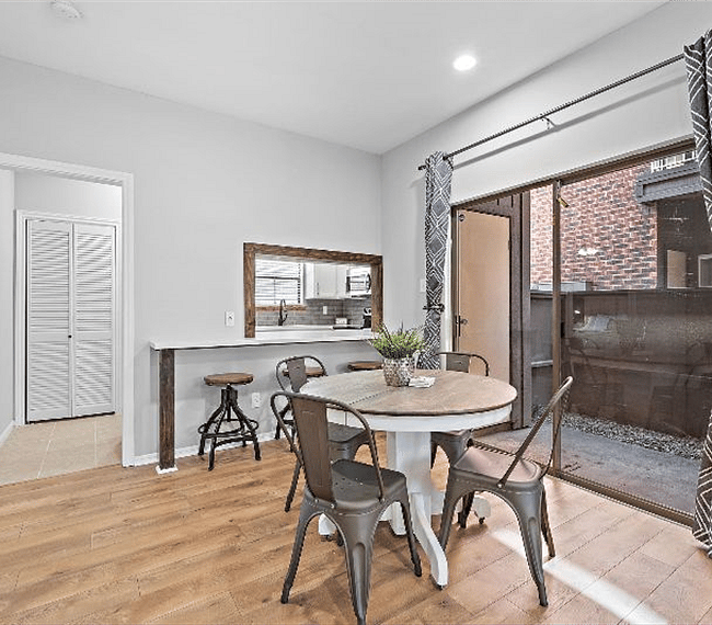 Furnished Finder property 300068_1 photo 7