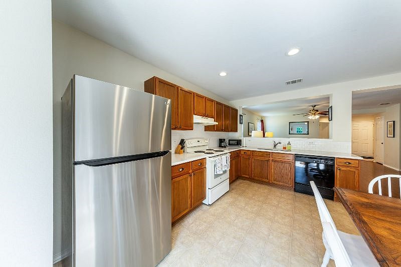Furnished Finder property 300116_1 photo 7