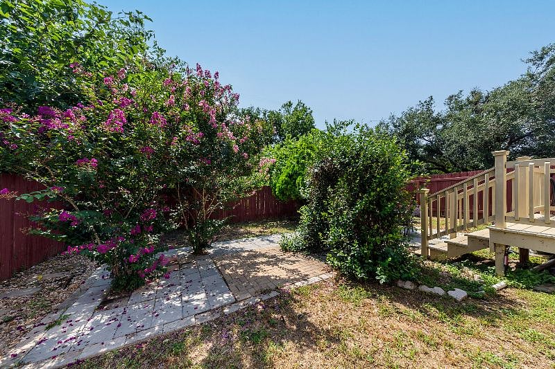 Furnished Finder property 300116_1 photo 32