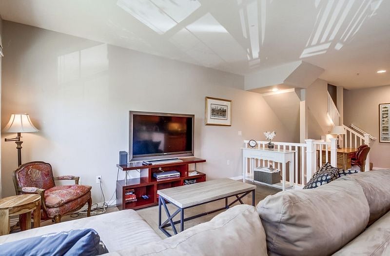 Furnished Finder property 300131_1 photo 8
