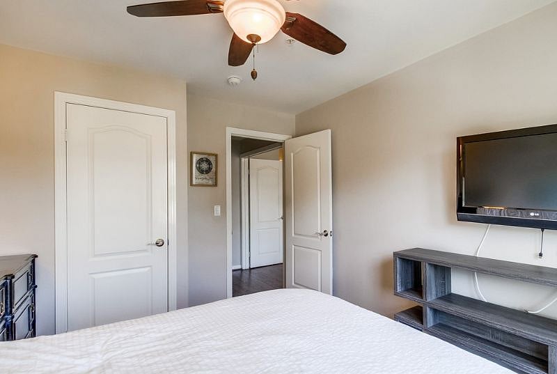 Furnished Finder property 300131_1 photo 32