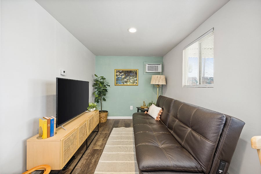 Furnished Finder property 300153_1 photo 3