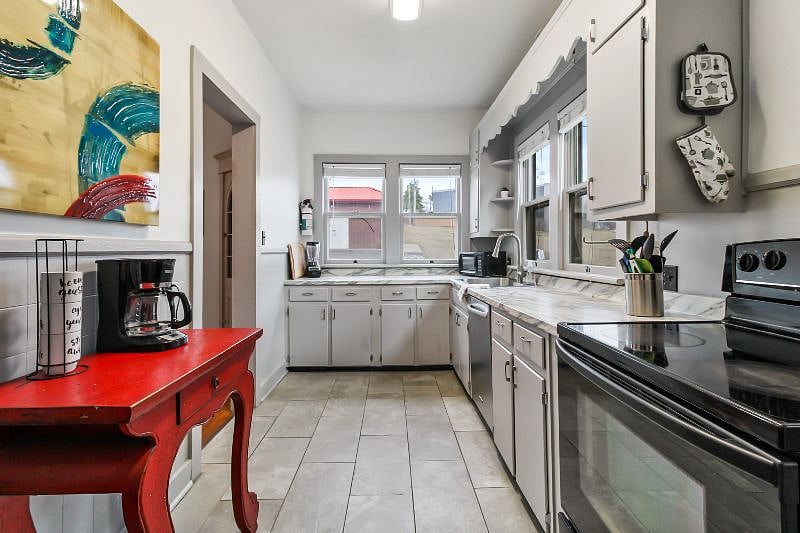 Furnished Finder property 300157_1 photo 13