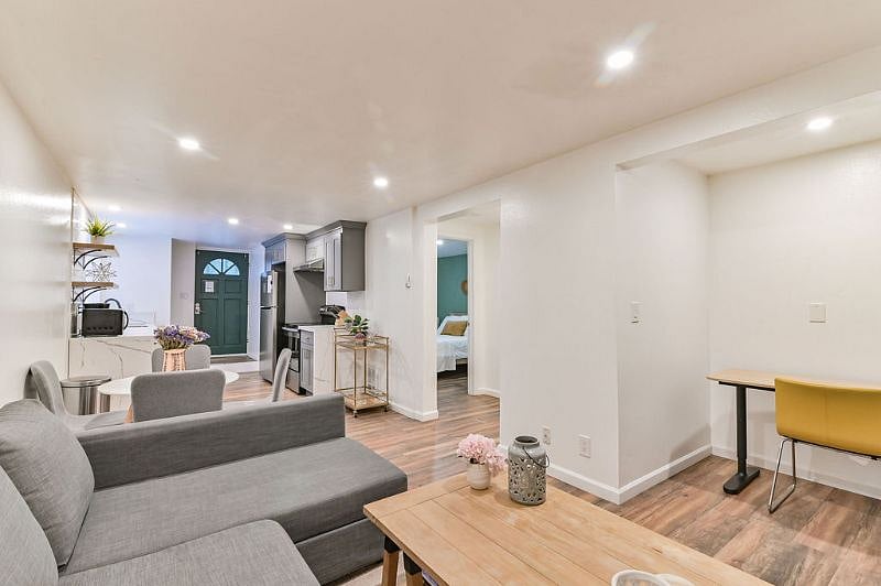 Furnished Finder property 300178_1 photo 9