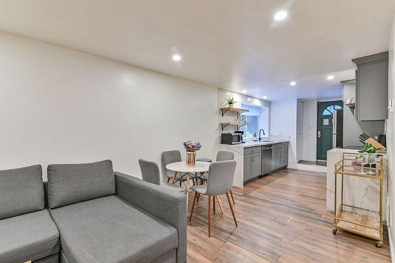 Furnished Finder property 300178_1 photo 12