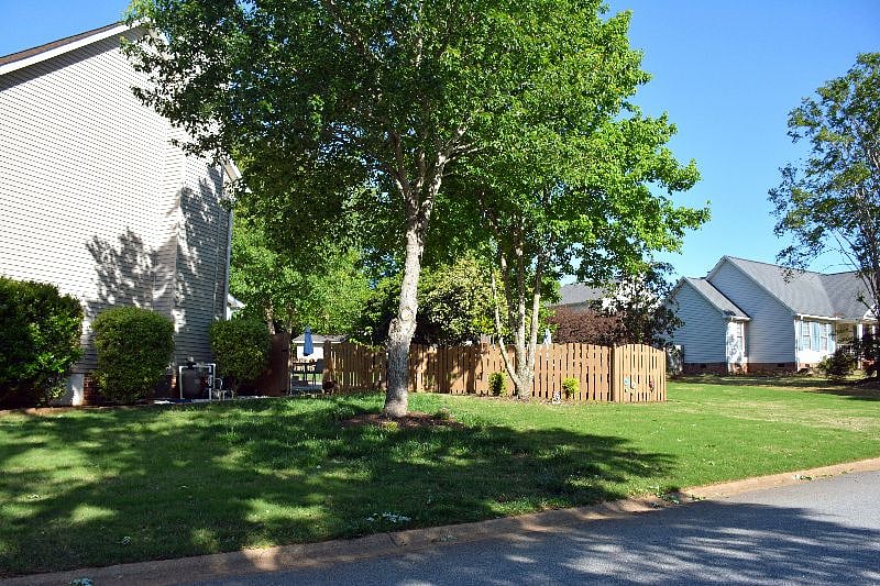 Furnished Finder property 300192_1 photo 28