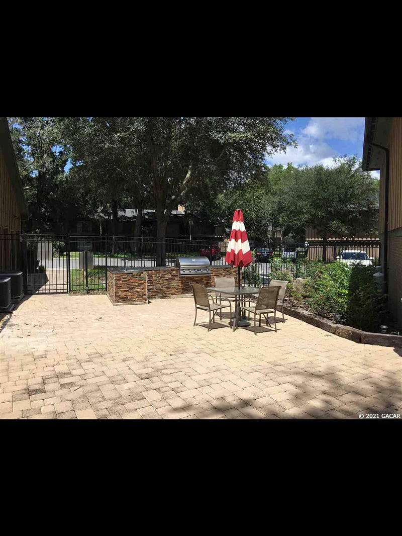 Clubhouse patio, grill to use; 