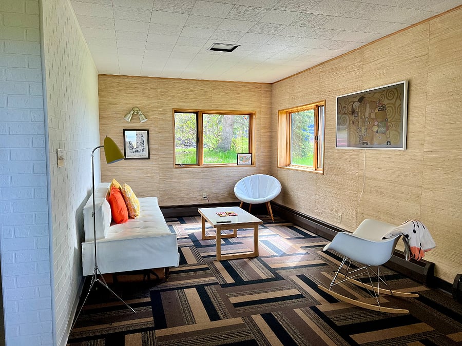 We've recently added curtains in this room.