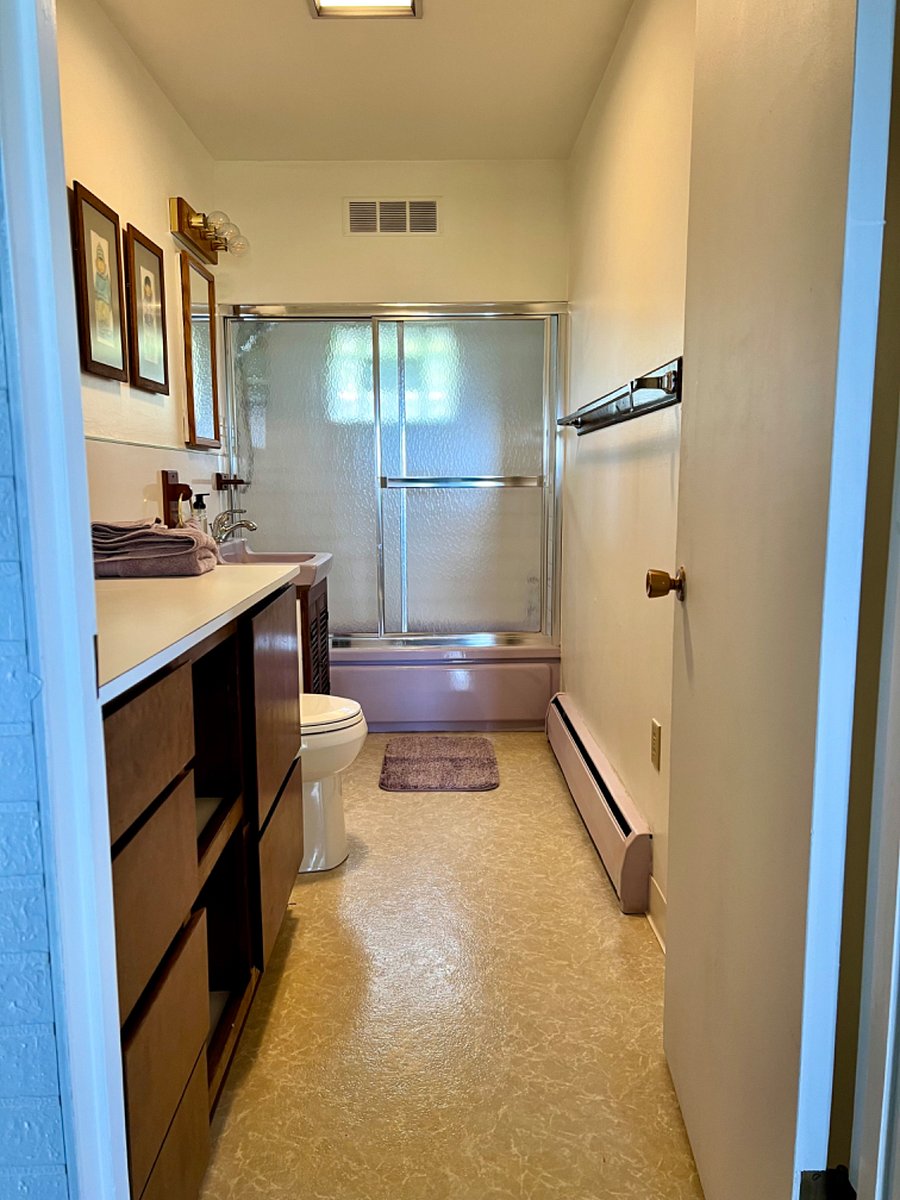 Full bath, lots of storage and large counterspace and almost endless VERY hot water.