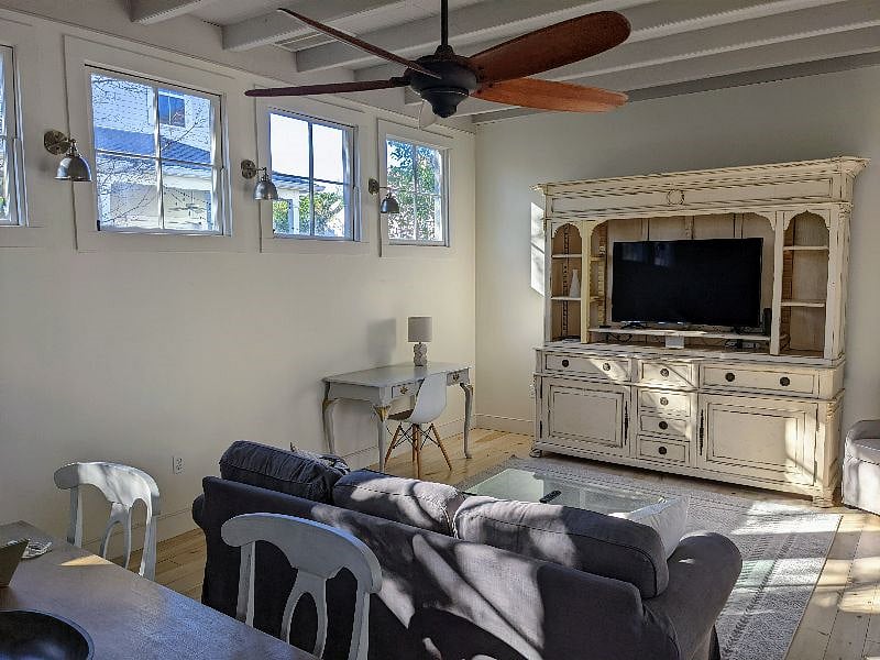 Furnished Finder property 300329_1 photo 3