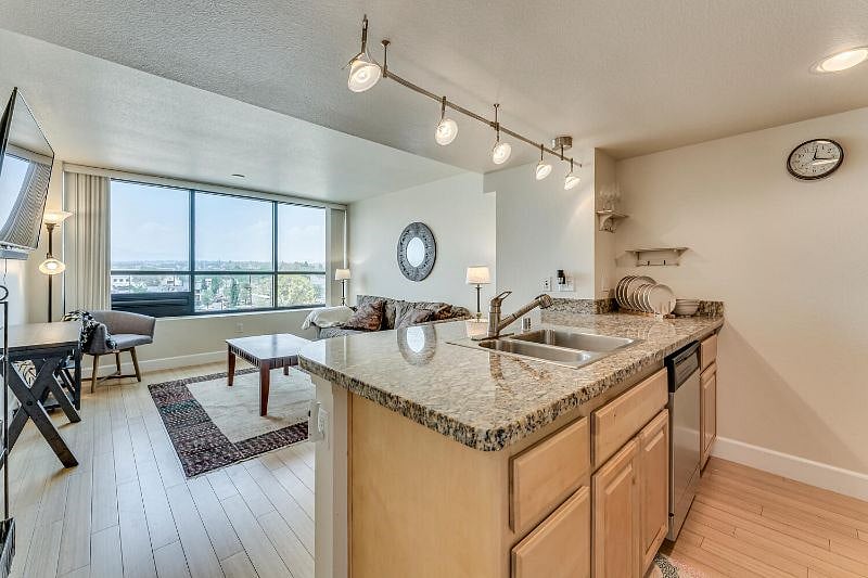 Furnished Finder property 300374_1 photo 6
