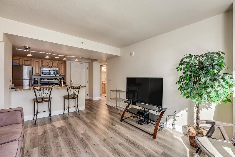 Furnished Finder property 300374_3 photo 8