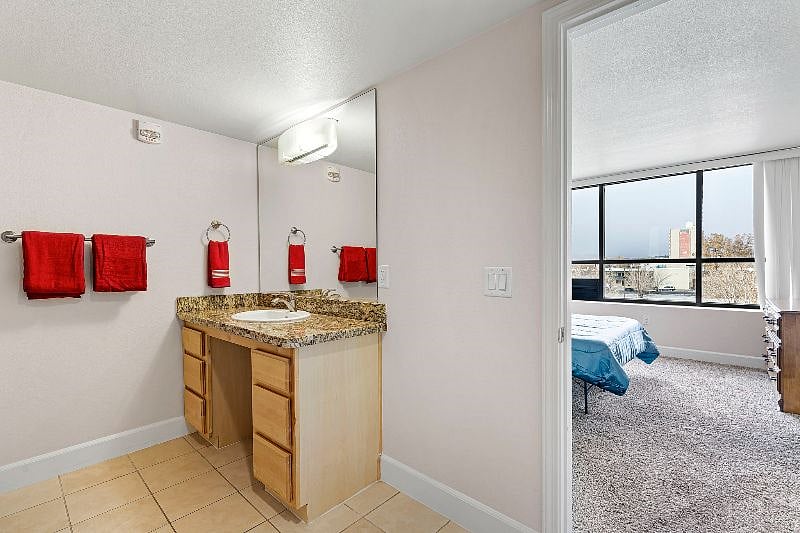 Furnished Finder property 300374_4 photo 13