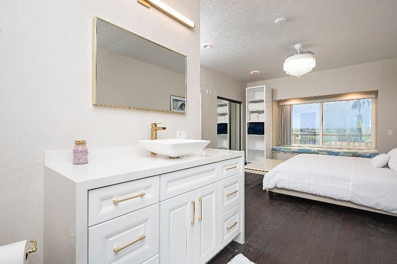 Furnished Finder property 300399_1 photo 10