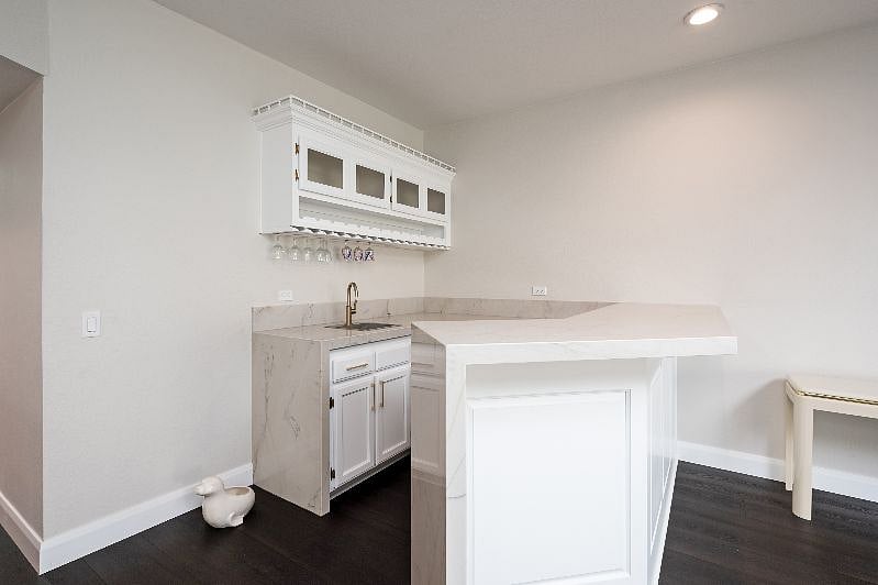 Furnished Finder property 300399_1 photo 27