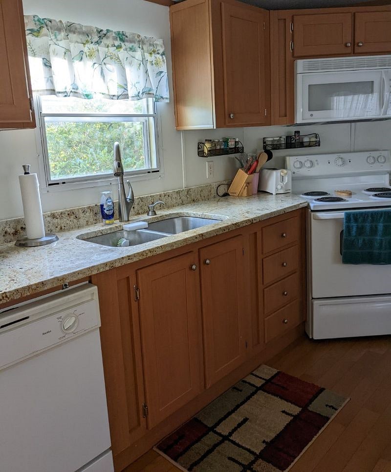 Furnished Finder property 300414_1 photo 13