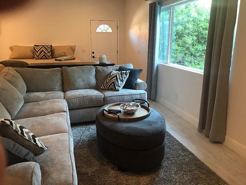 Furnished Finder property 300493_1 photo 8