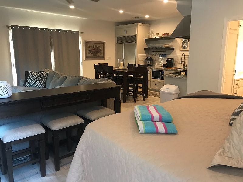 Furnished Finder property 300493_1 photo 3