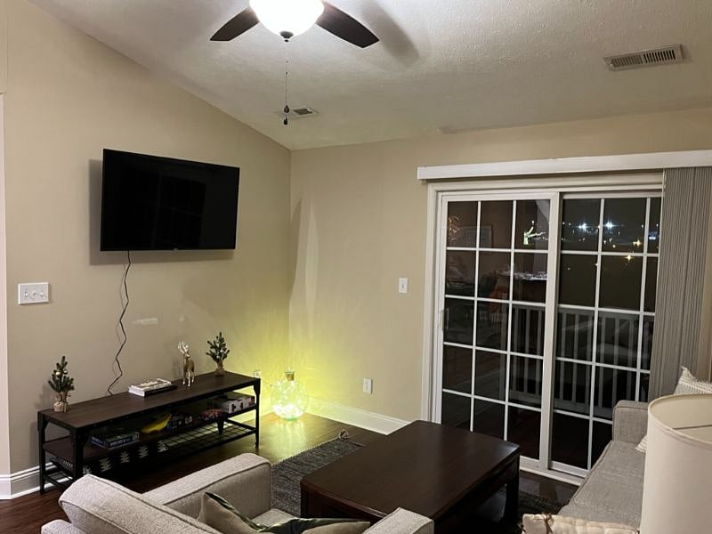 Furnished Finder property 300498_1 photo 12