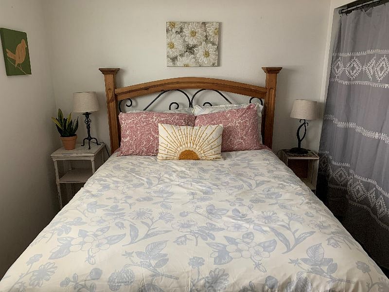 Garden room - queen size bed, full dresser that is in the closet but can be pulled out if desired. 