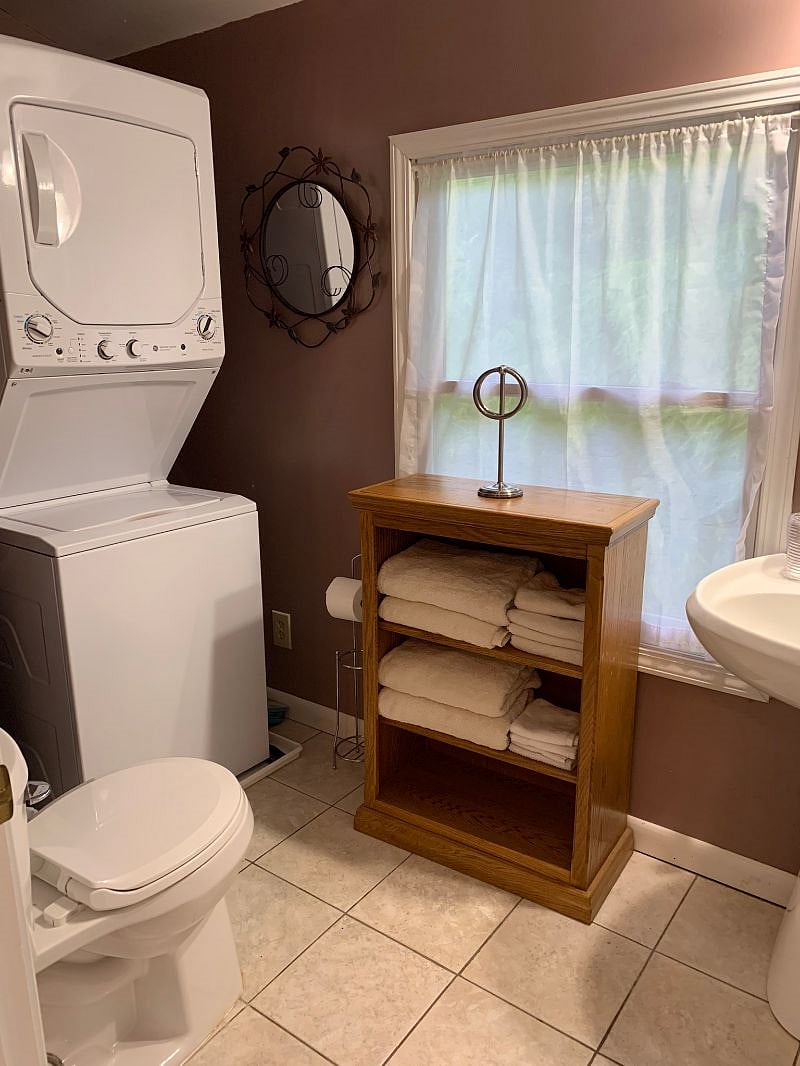 Furnished Finder property 300585_2 photo 7