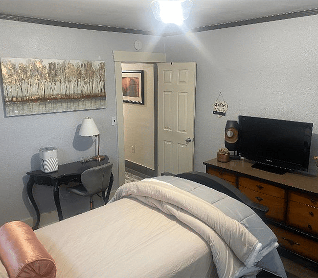 Furnished Finder property 300598_1 photo 9