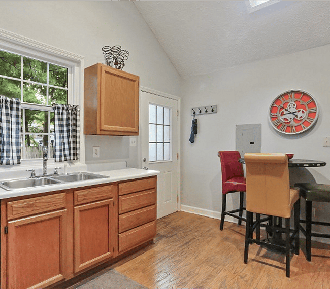 Furnished Finder property 300686_1 photo 10