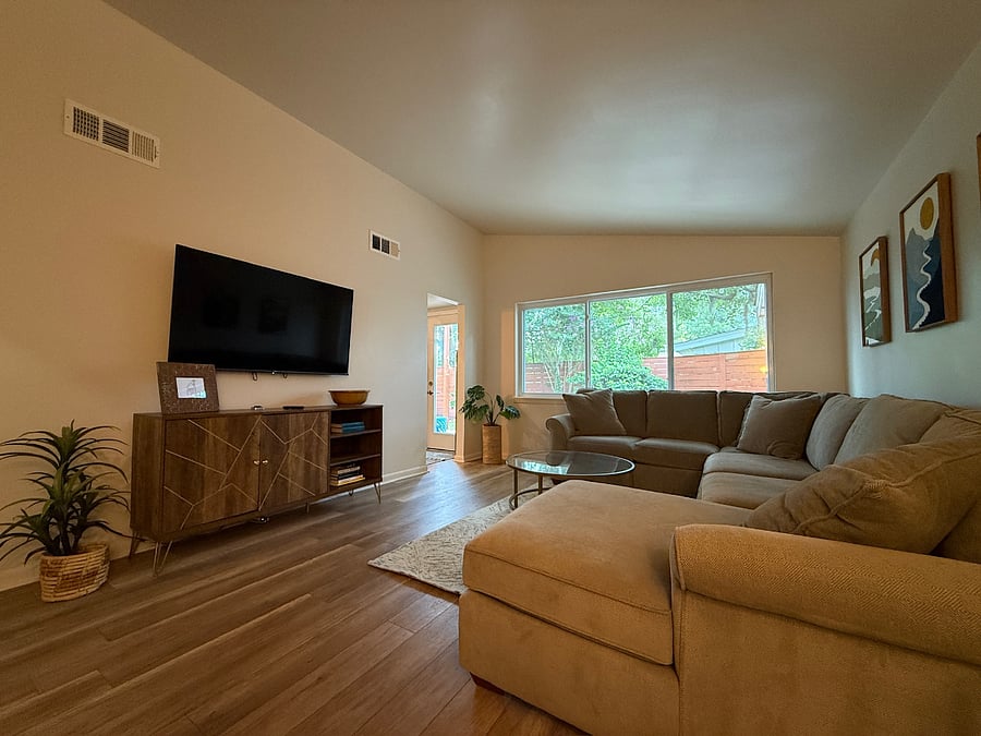 Furnished Finder property 300736_1 photo 5