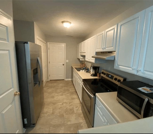 Furnished Finder property 300795_1 photo 5