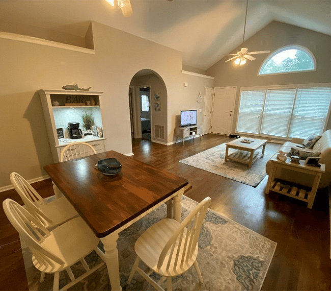 Furnished Finder property 300795_1 photo 10