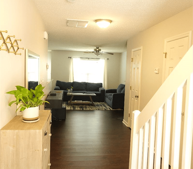Furnished Finder property 300821_1 photo 3
