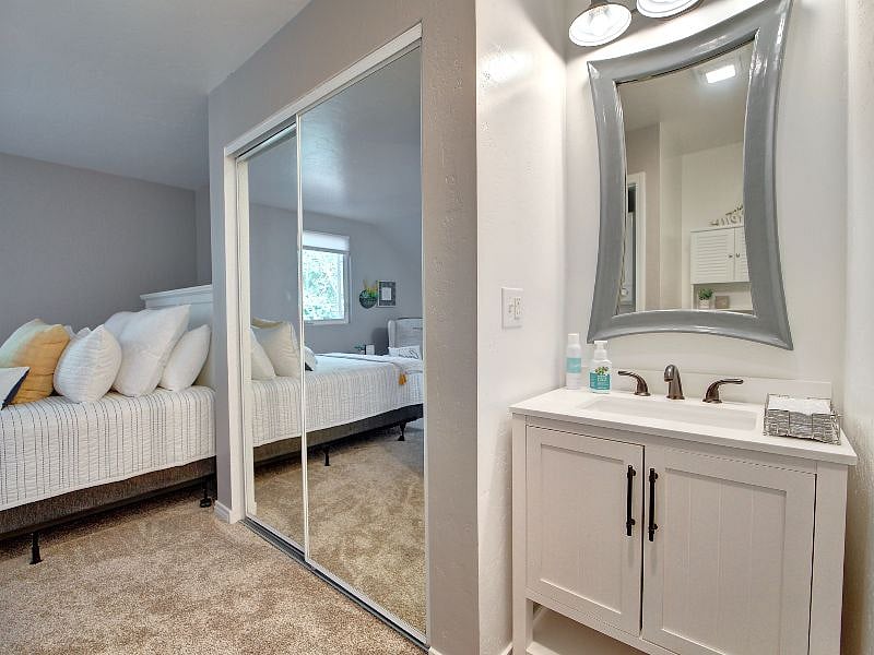 Furnished Finder property 300830_1 photo 10