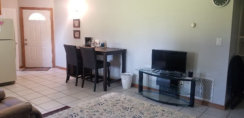 Furnished Finder property 300856_1 photo 10