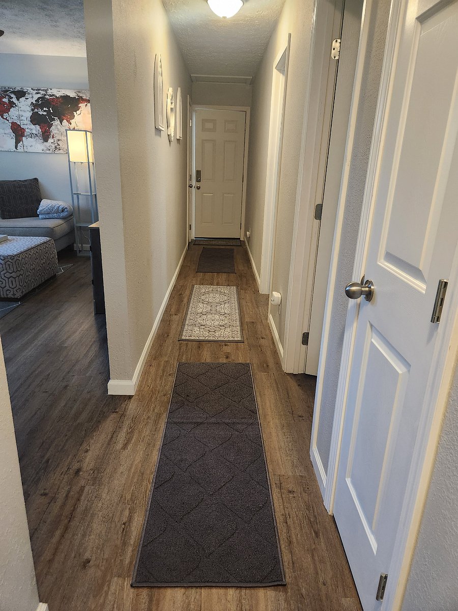 Hallway to the 2nd point of egress that leads to a shared hallway.