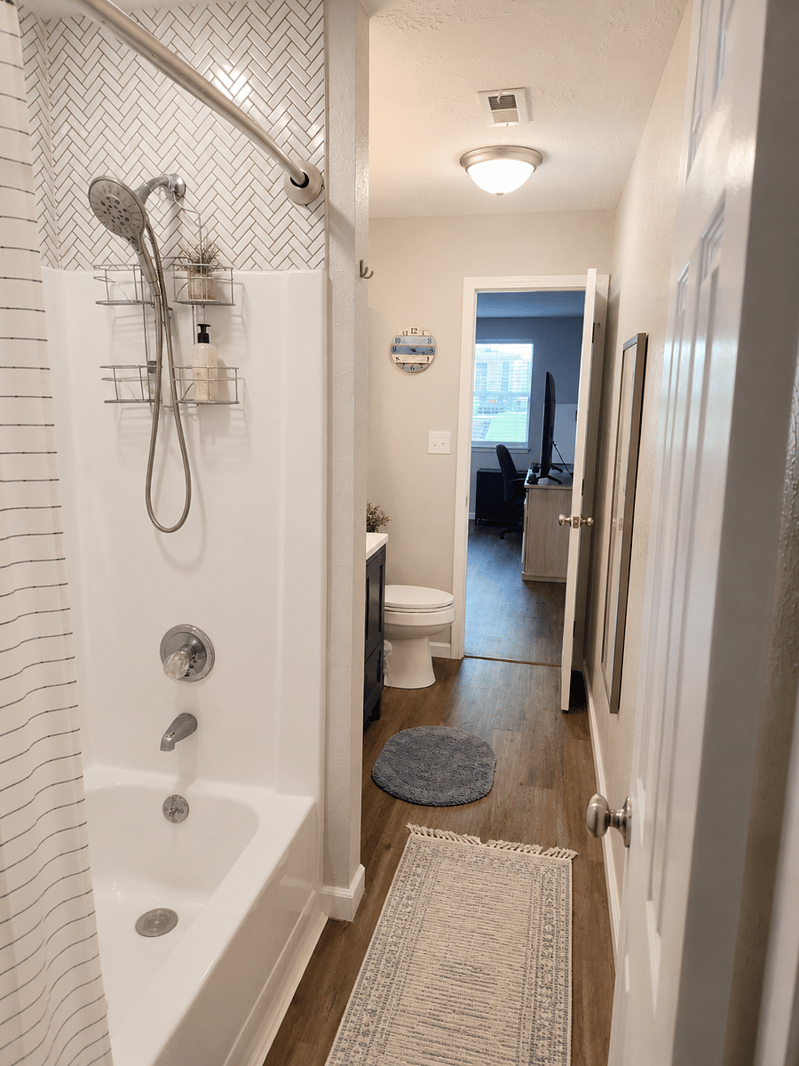 Furnished Finder property 300865_3 photo 9