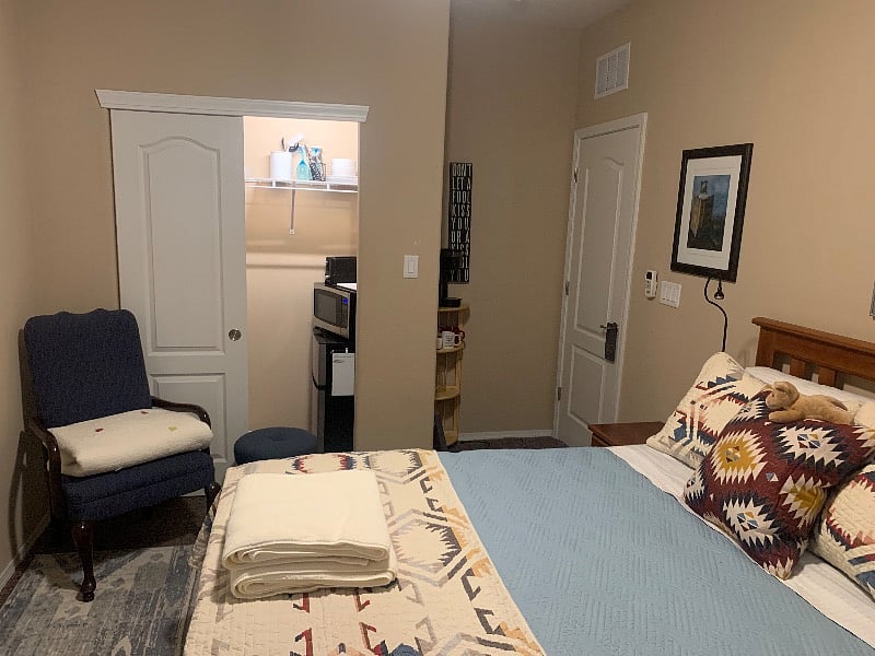 Queen bedroom