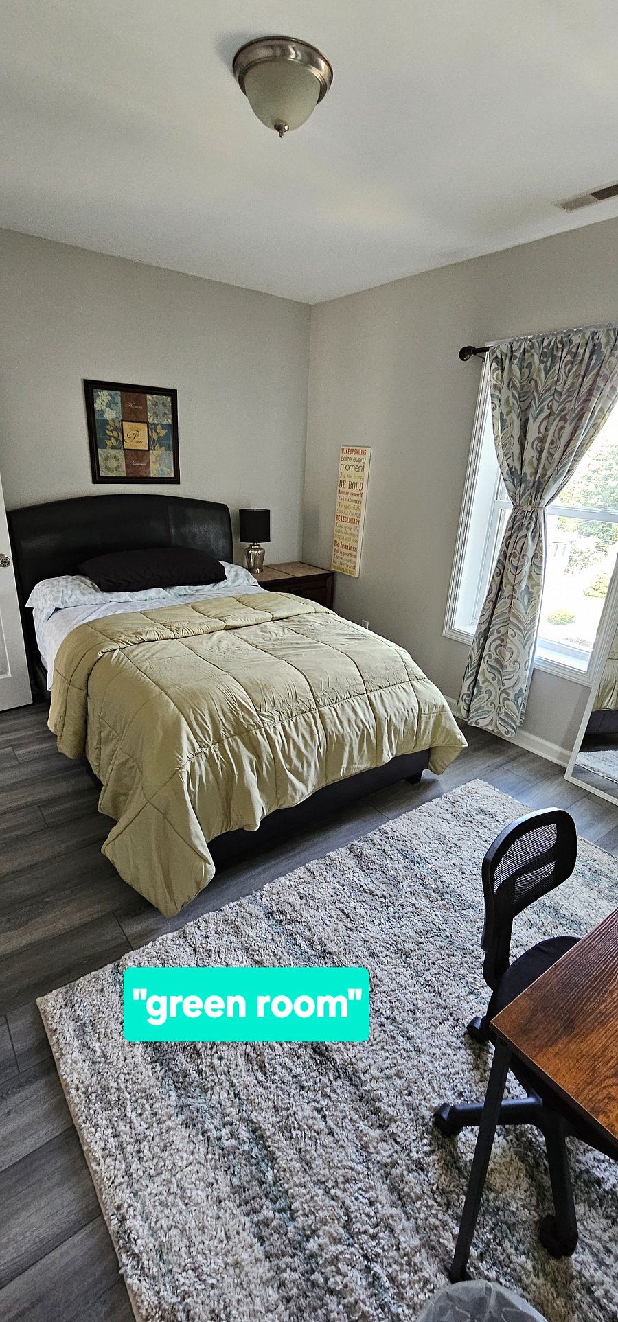 Full size bed 