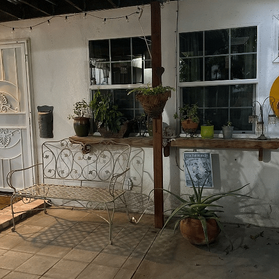 Front of Cottage Apartment